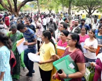 तमिलनाडु में 1.5 लाख छात्र नीट परीक्षा में हो रहे हैं शामिल